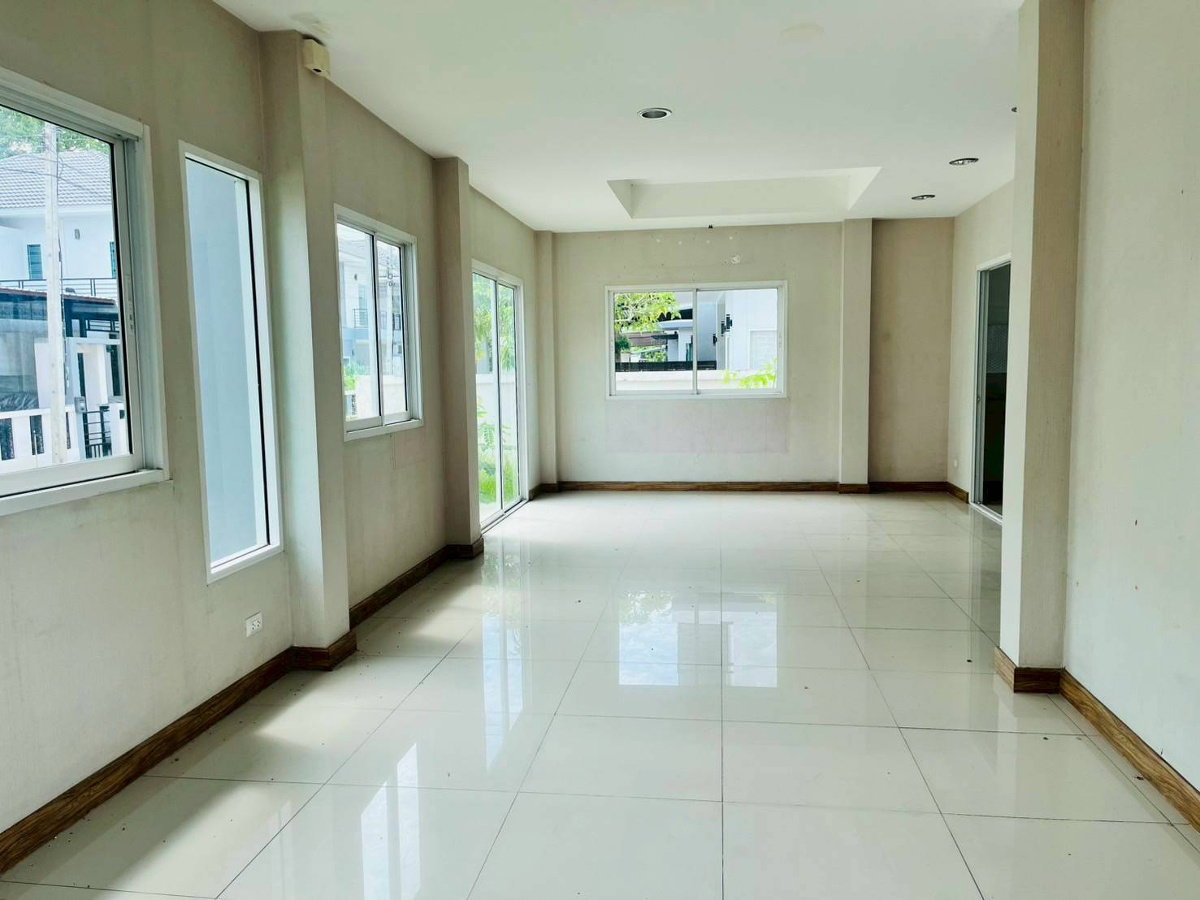 รูป CIMB 0829 : หมู่บ้านเอเรสมา วิลล่า - รูปที่ 2/17