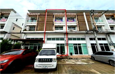 Shophouses for rent หลักสี่พลาซ่า : Commercial building for rent, Chuan Chuen Village, Modus Vibhavadi, 20.8 sq m, 3 floors