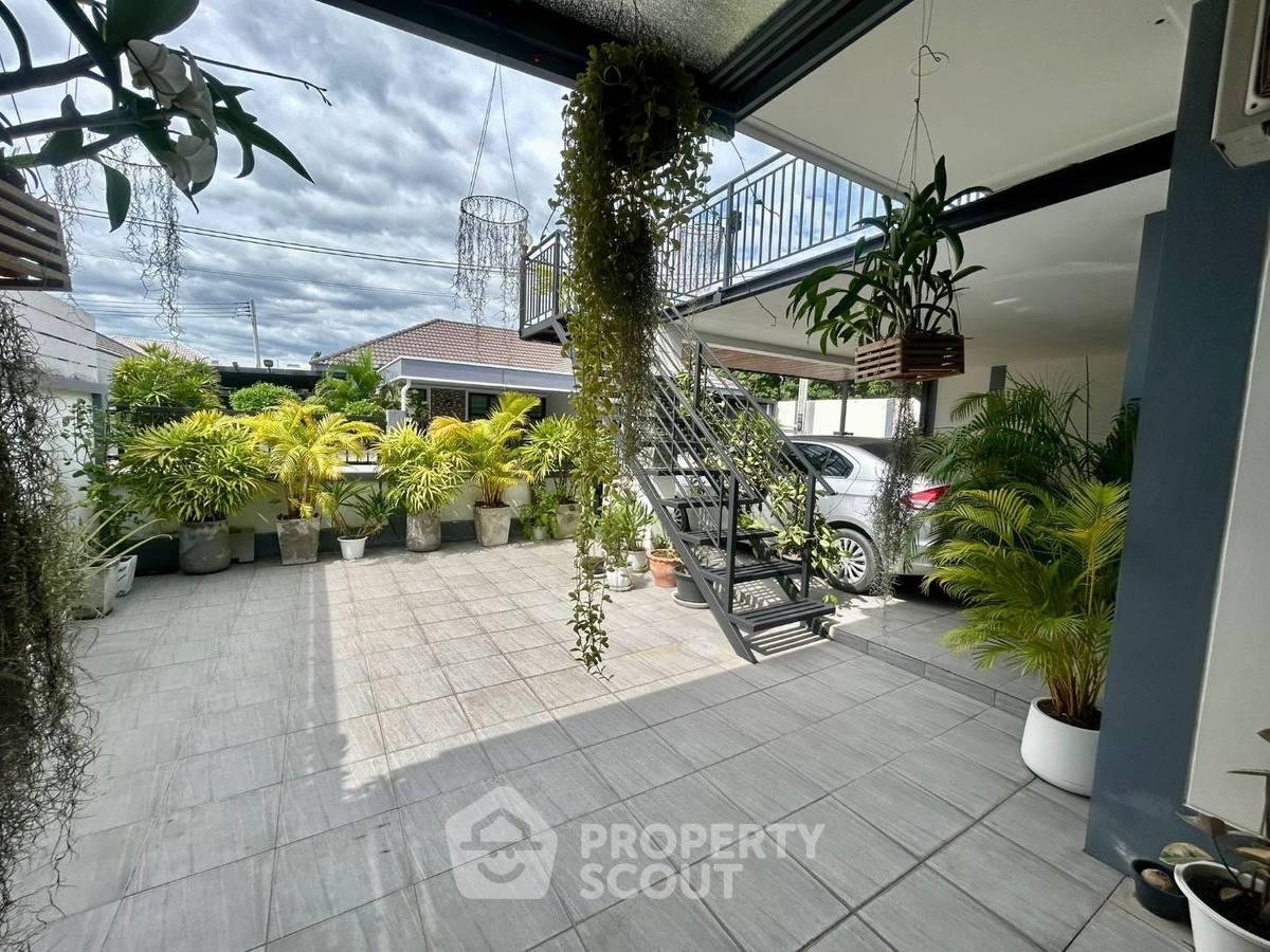 picture Pet-Friendly 3-BR House For Sale Near Map Prachan Lake, Pong, Chon Buri (ID 2373862) - 2/16