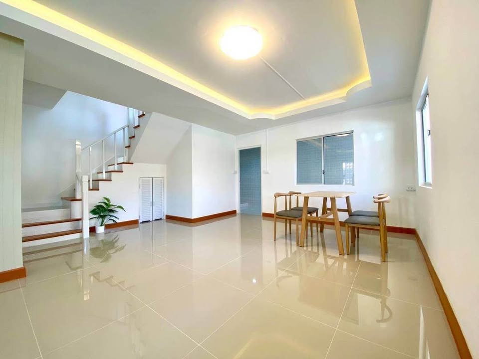 รูป 🏡✨ บ้านพร้อมอยู่ ทำเลทองคลองสาม ราคาดีสุดในย่านนี้‼️ เพียง 1.99 ล้าน ฟรีเฟอร์ฯ ฟรีโอน 🎁 - รูปที่ 11/16