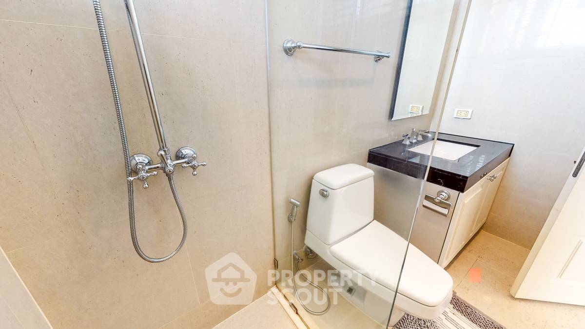 รูป คอนโด 2 ห้องนอน ที่ Royce Private Residence Sukhumvit 31 ชั้น 18 ใกล้ MRT สุขุมวิท (ID 374477) - รูปที่ 17/18