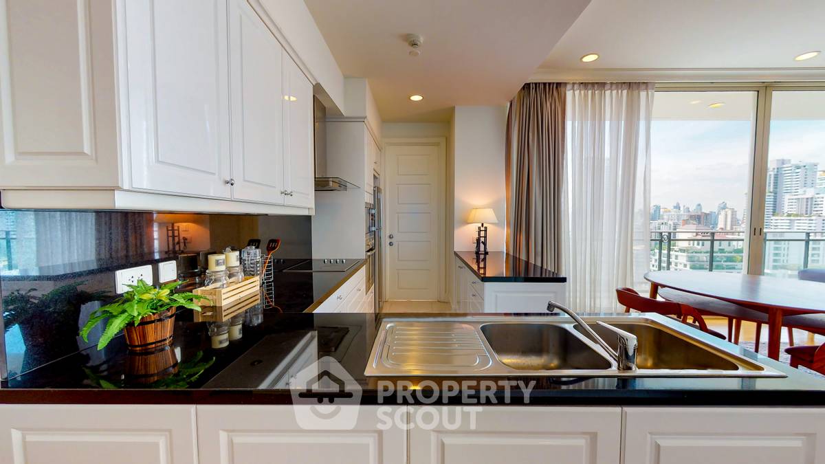 รูป คอนโด 2 ห้องนอน ที่ Royce Private Residence Sukhumvit 31 ชั้น 18 ใกล้ MRT สุขุมวิท (ID 374477) - รูปที่ 5/18