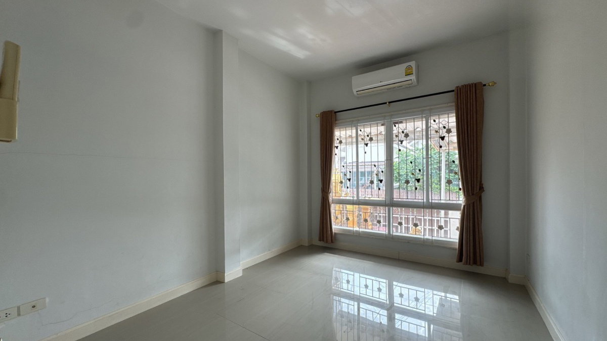 รูป AJ 1122 : บ้านอยู่สบาย (ถนนเทศบาลซอย 4) - รูปที่ 9/16