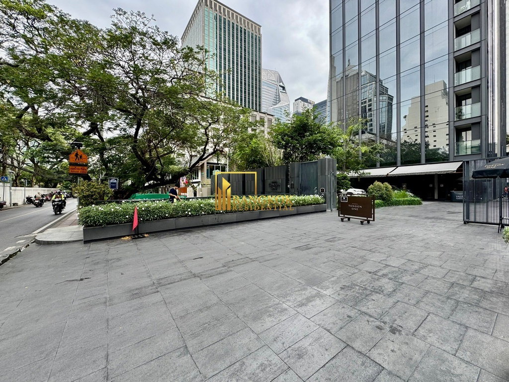 รูป Tonson One Residence | Luxurious 2 Bedroom Condo For Rent - BR60680CD - รูปที่ 14/15