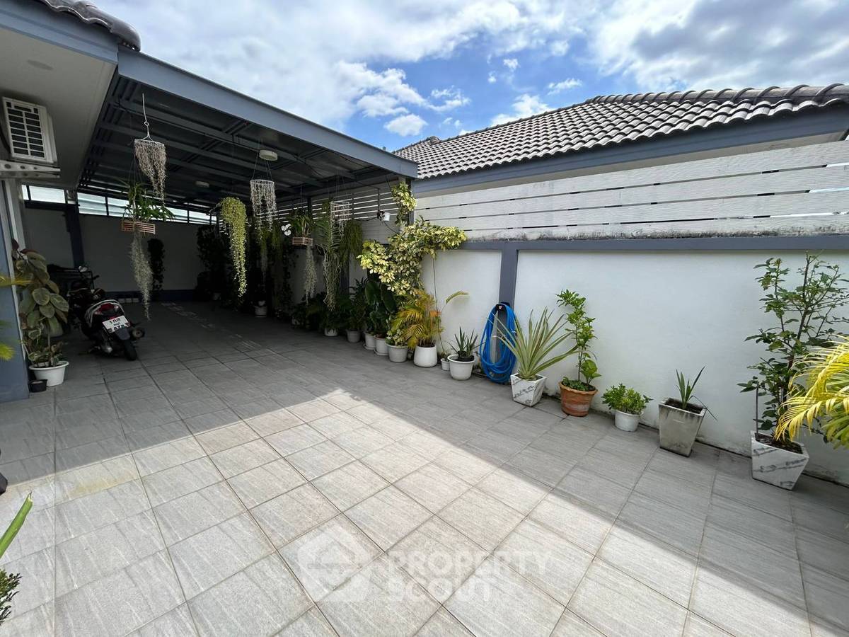 picture Pet-Friendly 3-BR House For Sale Near Map Prachan Lake, Pong, Chon Buri (ID 2373862) - 14/16