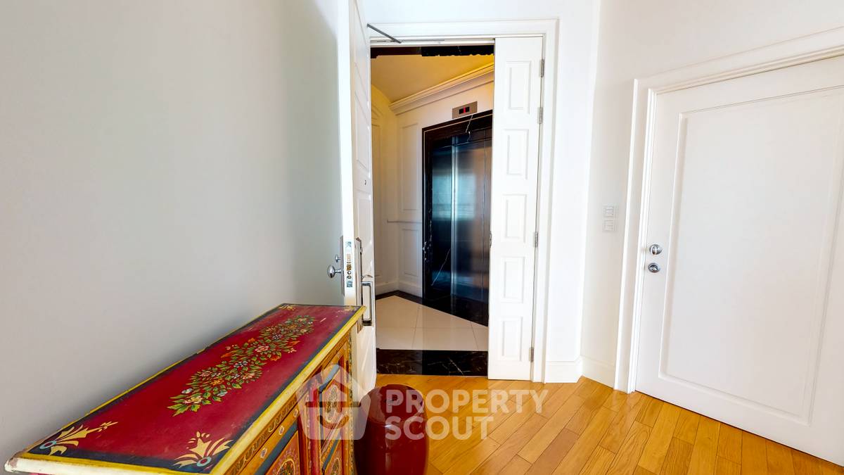 รูป คอนโด 2 ห้องนอน ที่ Royce Private Residence Sukhumvit 31 ชั้น 18 ใกล้ MRT สุขุมวิท (ID 374477) - รูปที่ 14/18
