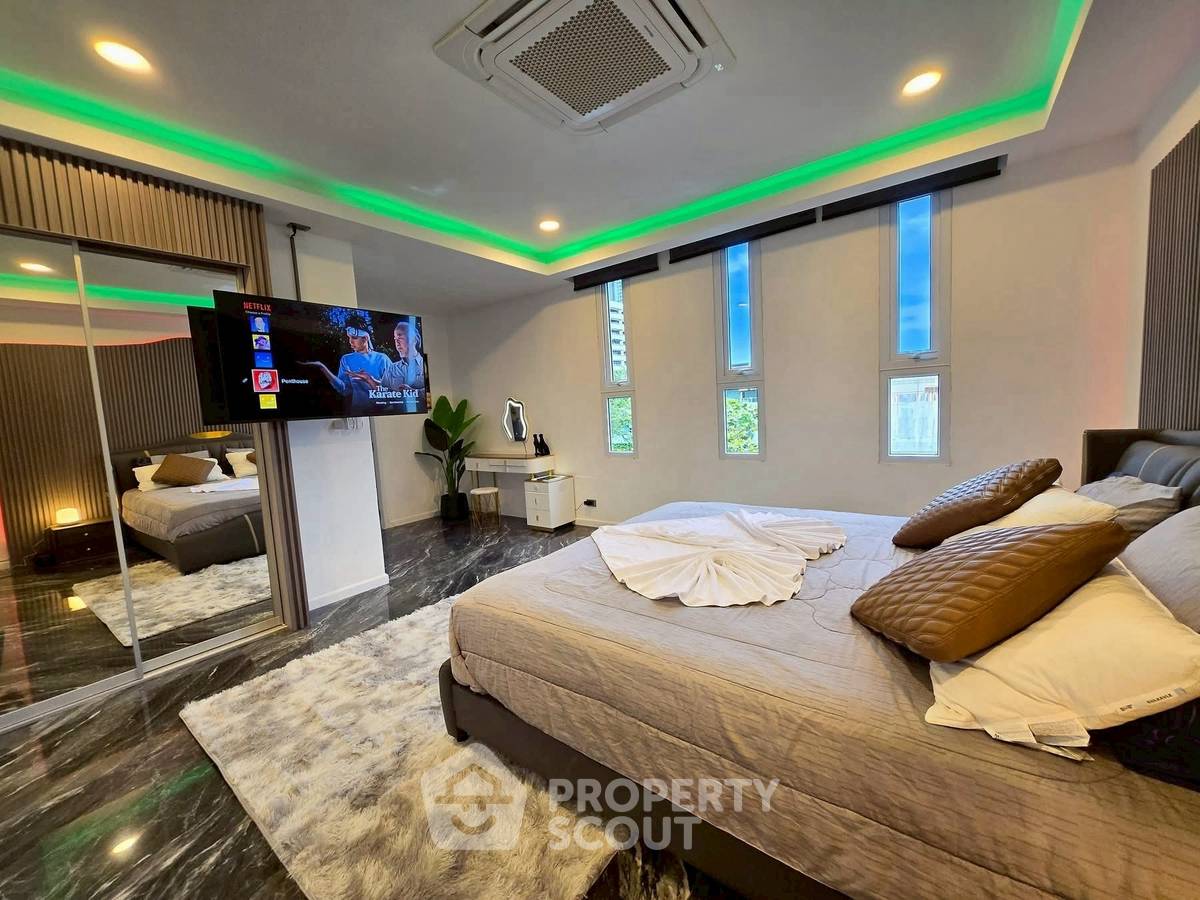 รูป คอนโด 3 ห้องนอน ขนาด 200 ตร.ม. ขายที่ Musselana Condominium นาจอมเทียน (สัตหีบ) (ID 2379944) - รูปที่ 20/20