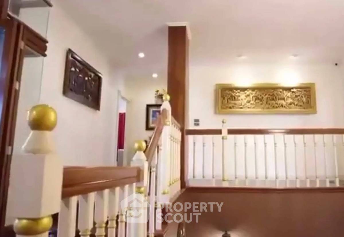 รูป บ้าน 4 ห้องนอน ขาย Parkway Chalet รามคำแหง-มินบุรี (ID 2379681) - รูปที่ 2/11
