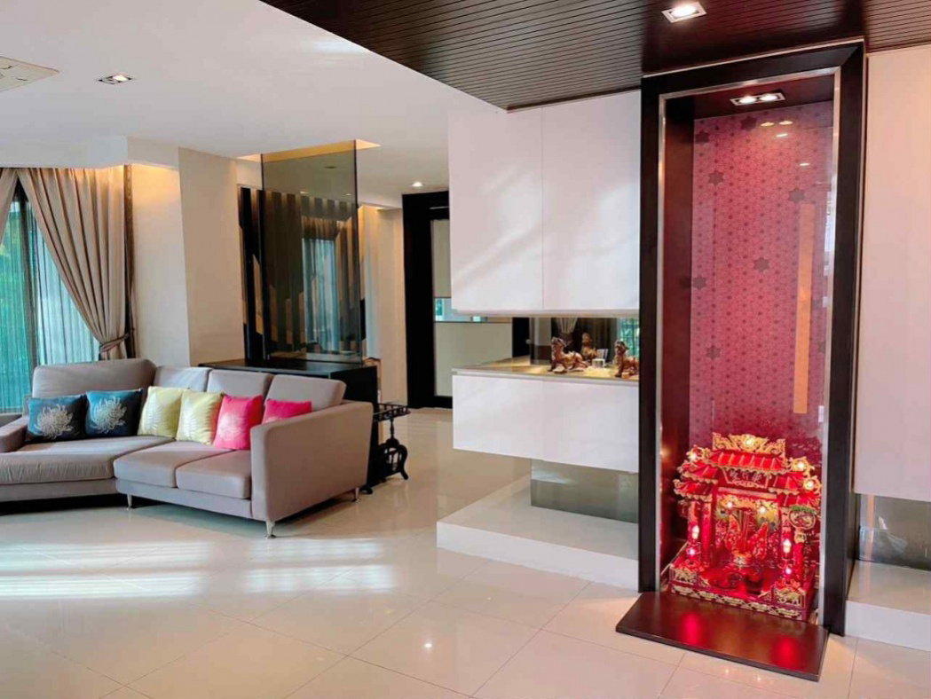 รูป ให้ เช่า บ้านหรูทำเลดี 4 นอน 4 น้ำ หมู่บ้าน Golden Nakara อ่อนนุช 65- พระราม 9-มอเตอร์เวย์ 114 ตรว 2 ชั้น - รูปที่ 4/12