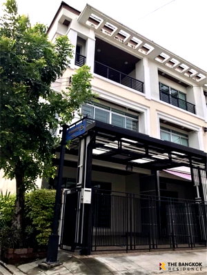ขายทาวน์โฮม : 🏠 ทาวน์โฮม 3 ชั้น Baan Klang Muang Sathorn-Taksin 1 ใจกลางย่านสาทร–ตากสิน ใกล้ BTS วุฒากาศ