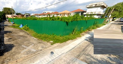 Land for sale Kamphangphet 6 Road : BTS DonMueang 1.35km. Happy Avenue Don Mueang 100 m. filled land for sale beautiful plot with tap wa