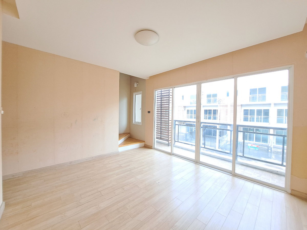 รูป AI 0144 : บ้านอยู่เย็น ดีลักซ์ ทาวน์  - รูปที่ 27/44