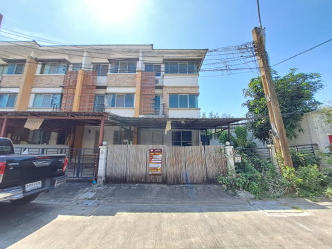AJ 0381 : ทาวน์พลัส สุวรรณภูมิ