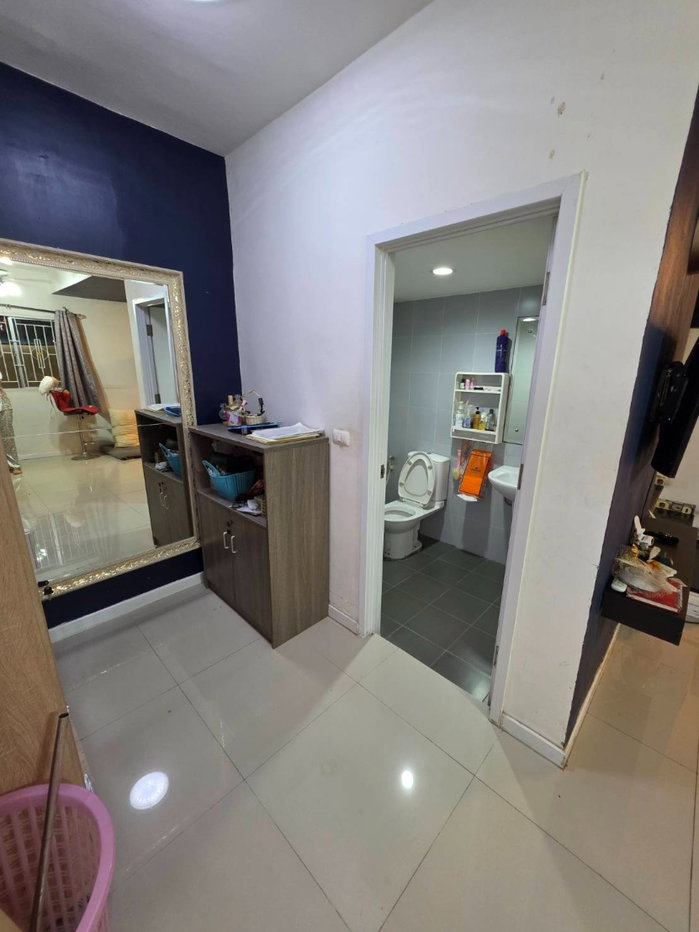 รูป ถูก! ราคาคุ้มค่า ขายทาวน์เฮ้าส์หมู่บ้านพฤกษา 63 บางกะดี-ปทุมธานี 30.2 ตารางวา บ้านหลังริม มีพื้นที่ใช้สอยข้างบ้าน - รูปที่ 10/30