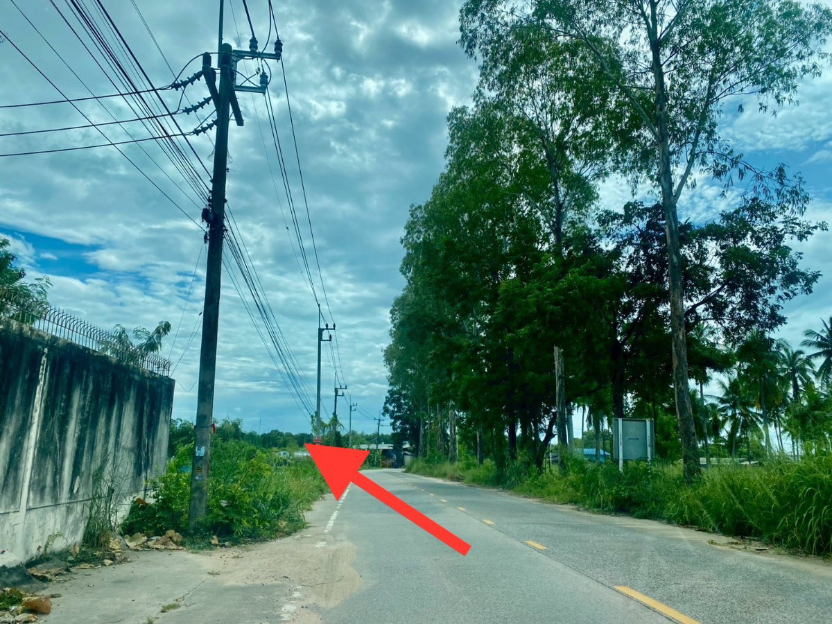 รูป ขายถูก ที่ดินถมแล้ว ตั้งอยู่อ่างเก็บน้ำบางพระ ใกล้มอเตอร์เวย์กรุงเทพ-พัทยา 9 ไร่, 1 งาน, 69.7 ตร.ว. - รูปที่ 4/6