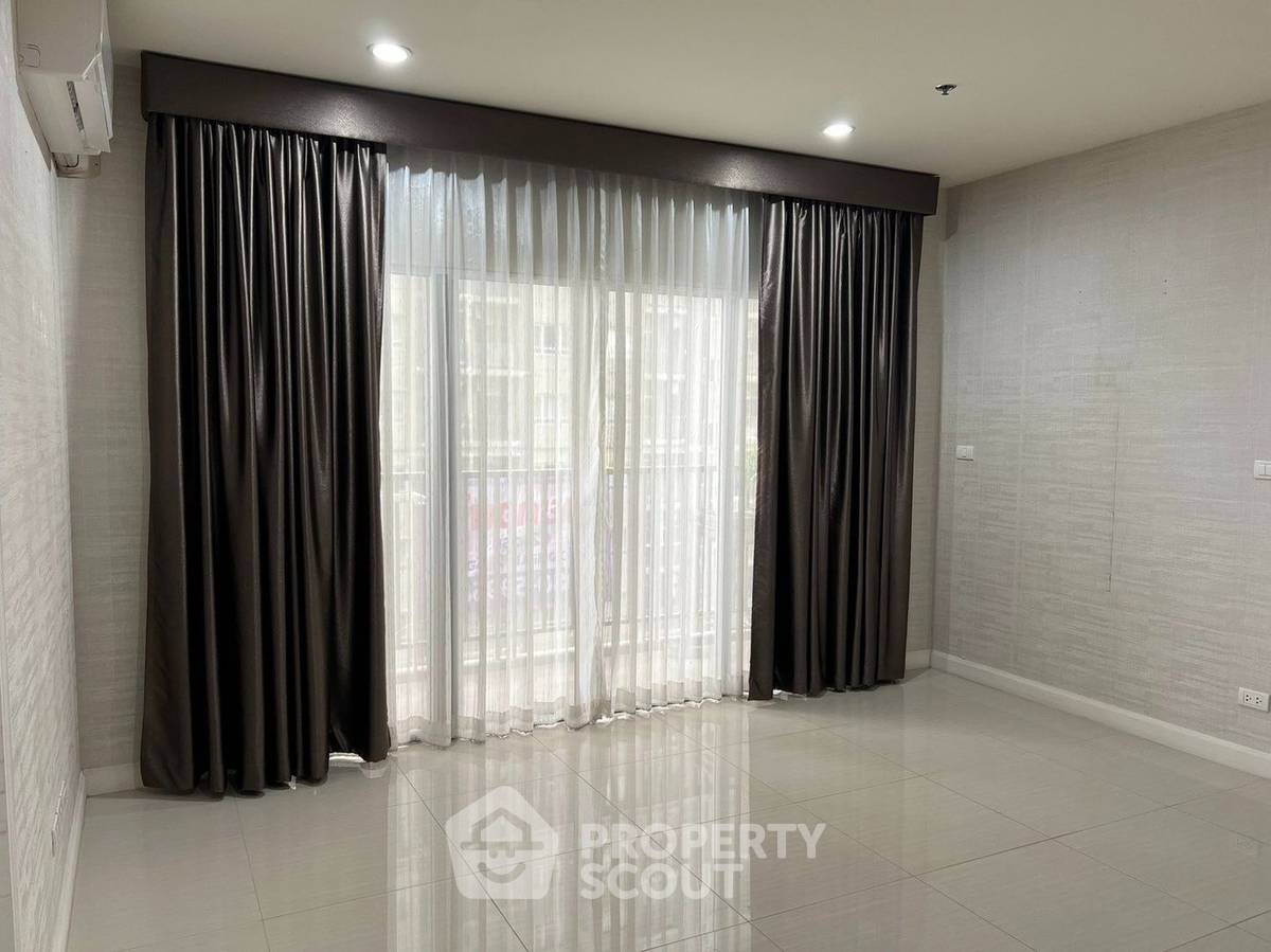 รูป คอนโด 2 ห้องนอน 63 ตร.ม. ราคาดี โครงการ แมนเนอร์ สนามบินน้ำ ใกล้ MRT (ID 1365355) - รูปที่ 2/18