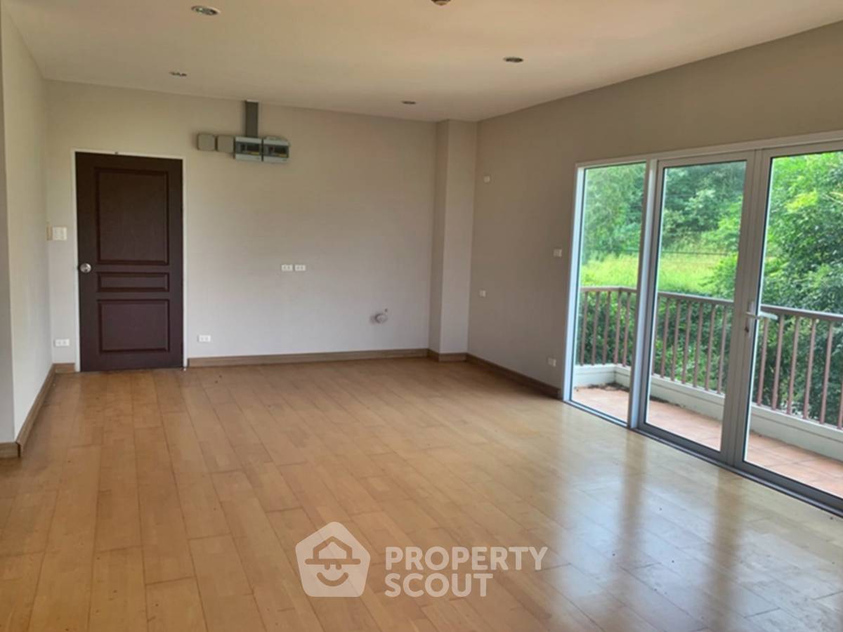 รูป คอนโด 1 ห้องนอน ขนาด 88 ตร.ม. ขาย Blue Mountain Condo หัวหิน (ID 2382659) - รูปที่ 2/6