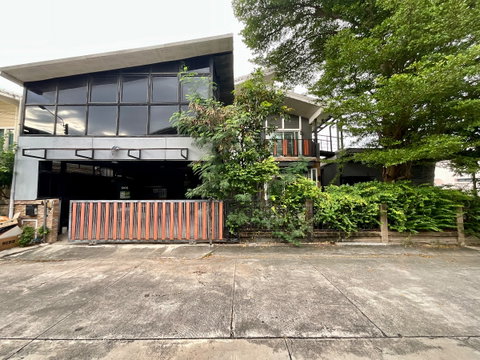 แปลงหัวมุม 82.5 ตร.ว. - พฤกษาปุรีชานบัว บางนา กม.5 | 4 ห้องนอน 5 ห้องน้ำ | ใกล้คลับเฮาส์ | 7.29 ลบ