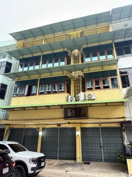 เนื้อที่ใช้สอยเยอะ จอดรถในตึกได้ 6 คัน ใกล้ สะพานซังฮี้ ตึกแถว อาคารพาณิชย์ ถนนราชวิถี