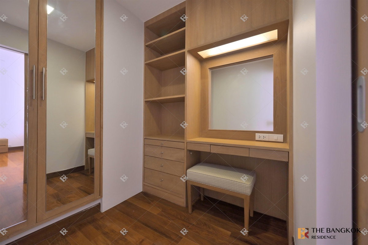picture Langsuan Ville 🌟 Spacious Unit with Wide Balcony City View 🌆 Near BTS Ratchadamri - 11/17