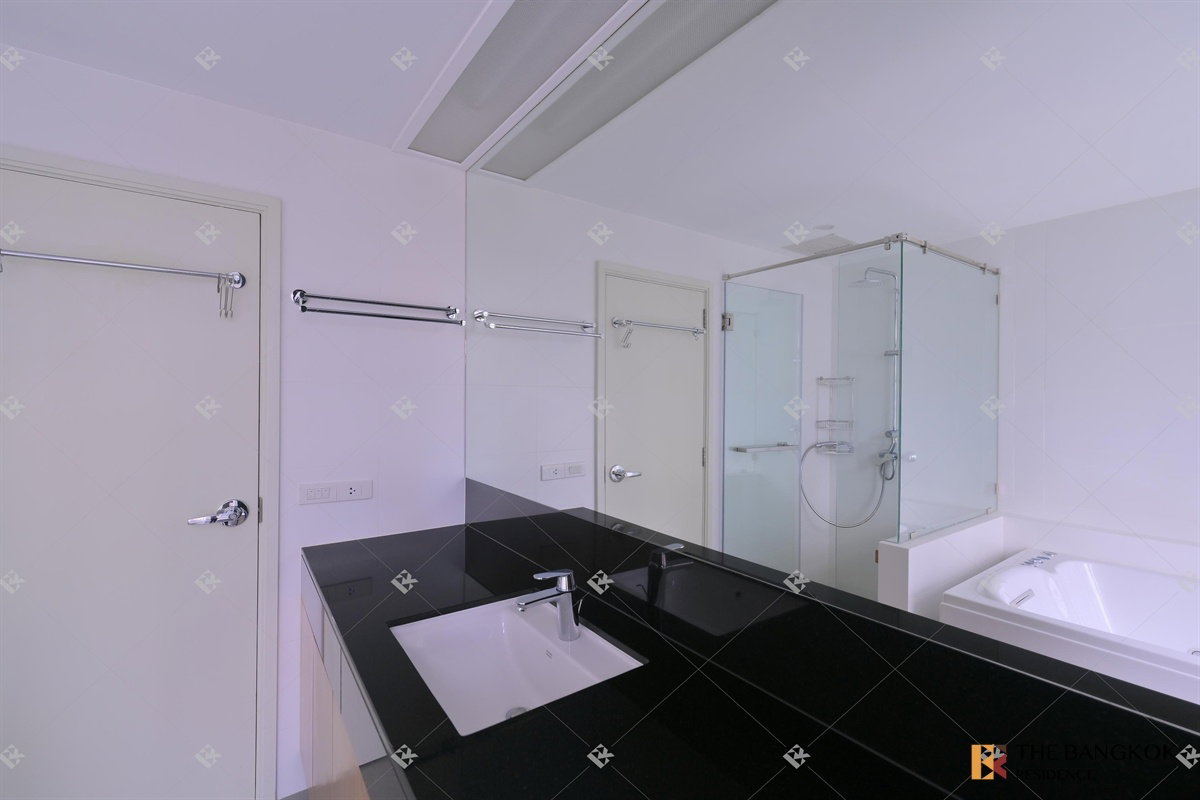 picture Langsuan Ville 🌟 Spacious Unit with Wide Balcony City View 🌆 Near BTS Ratchadamri - 17/17