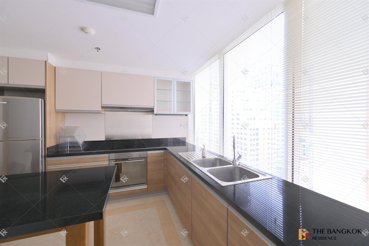 picture Langsuan Ville 🌟 Spacious Unit with Wide Balcony City View 🌆 Near BTS Ratchadamri - 15/17