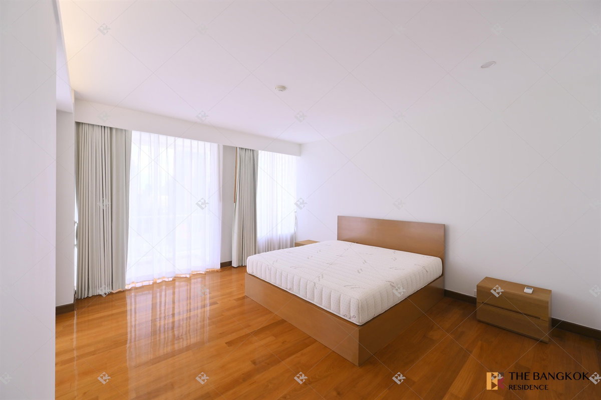 picture Langsuan Ville 🌟 Spacious Unit with Wide Balcony City View 🌆 Near BTS Ratchadamri - 7/17