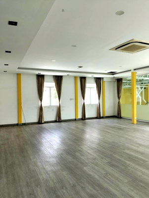 Factory for sale Sivaree Noi Road : Land with Buildings for Sale— Bang Chalong Subdistrict, Bang Phli District, Samut Prakan Province Total Area: 1 rai, 2 ngan, and 65 square wah