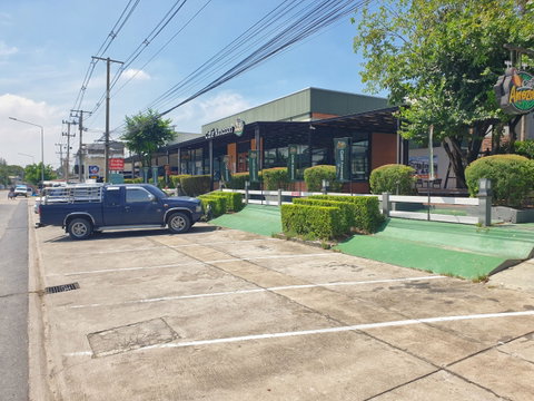 ขายที่ดินพร้อมร้านค้าบนทำเลทอง หน้าหมู่บ้าน แกรนด์วิลล์ ติดถนนใหญ่ปทุมธานี-สาย1 ไร่, 3 งาน, 32.2 ตร.ว.