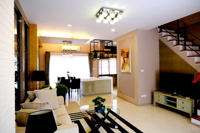 Townhouses for sale วิทยาลัยเทคนิคปทุมธานี : The Most Beautiful Home in the Village! Fully Decorated Show House — 2-Storey Corner Townhome  Grand Ville Village, Pathum Thani–Sai Nai.