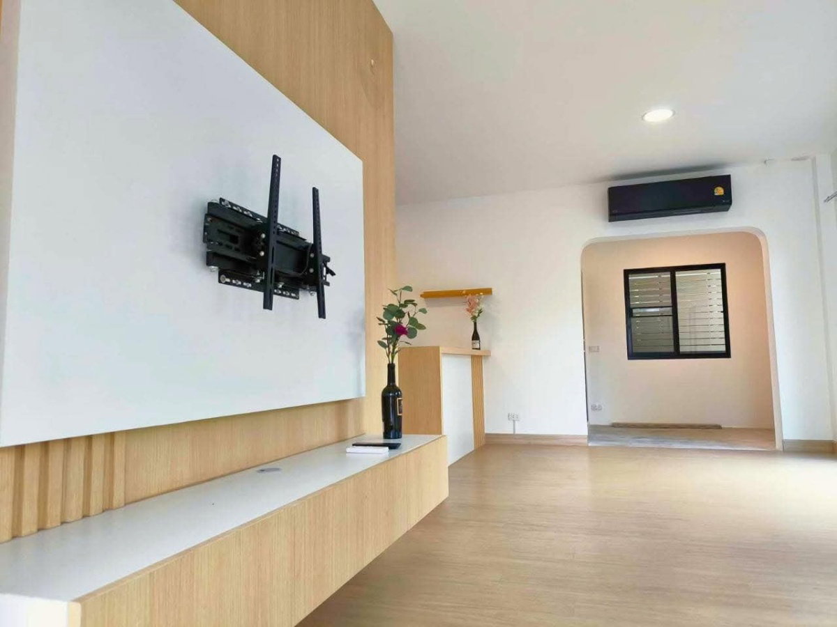 รูป บ้านเดี่ยว ย่านสุขาภิบาล 5 วัชรพล สายไหม สภาพสวยพร้อมอยู่ โทร 081-912-8883 - รูปที่ 6/6
