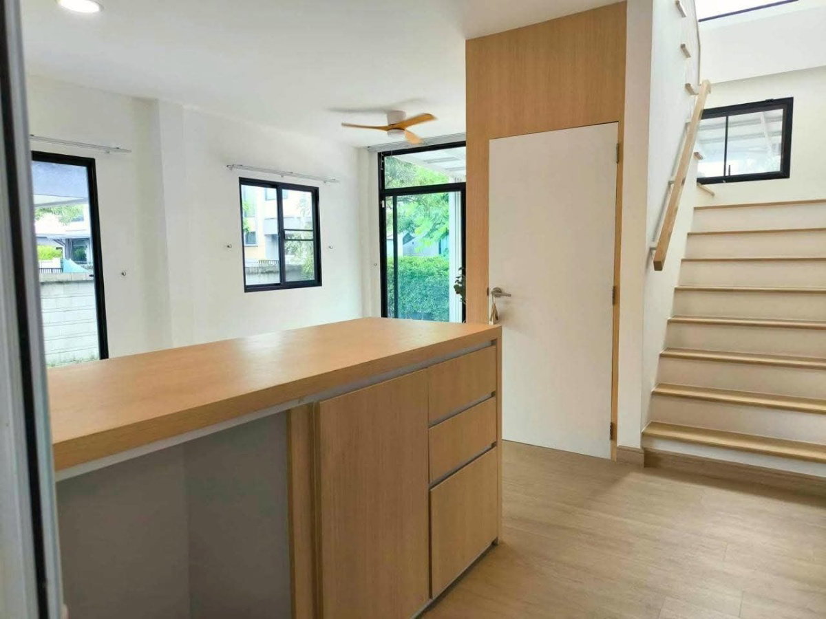 รูป บ้านเดี่ยว ย่านสุขาภิบาล 5 วัชรพล สายไหม สภาพสวยพร้อมอยู่ โทร 081-912-8883 - รูปที่ 5/6
