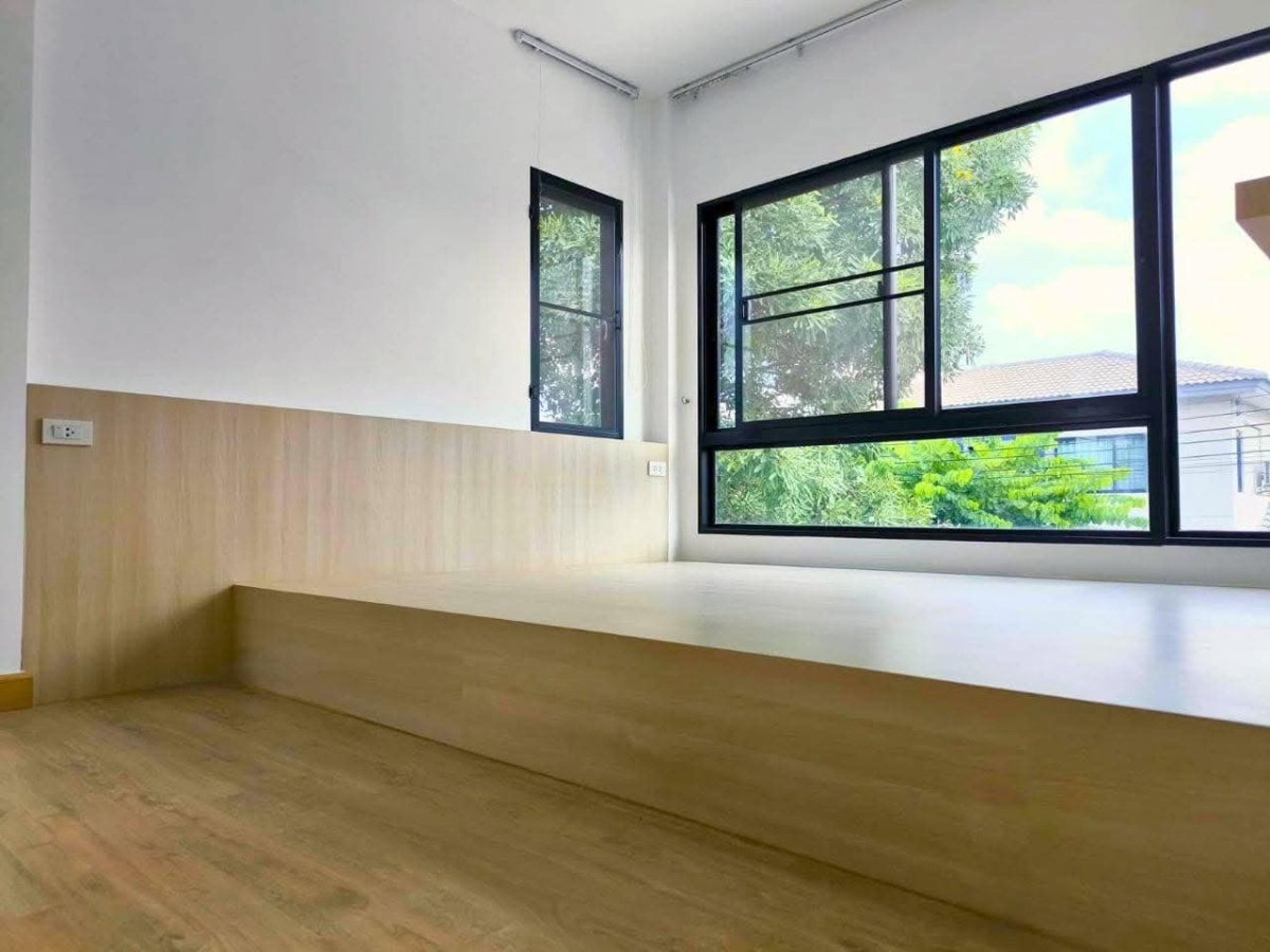 รูป บ้านเดี่ยว ย่านสุขาภิบาล 5 วัชรพล สายไหม สภาพสวยพร้อมอยู่ โทร 081-912-8883 - รูปที่ 2/6