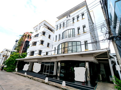 เช่าสำนักงาน นนทบุรี : ให้เช่า อาคาร ตึก ออฟฟิต สำนักงาน ทำธุรกิจ 5 ชั้น มีลิฟต์ ขนาด 50 ตรว. พื้นที่ 450 ตรม. เกือบติดเซ็นทรัลรัตนาธิเบศร์ ซอยรัตนาธิเบศร์ 30 