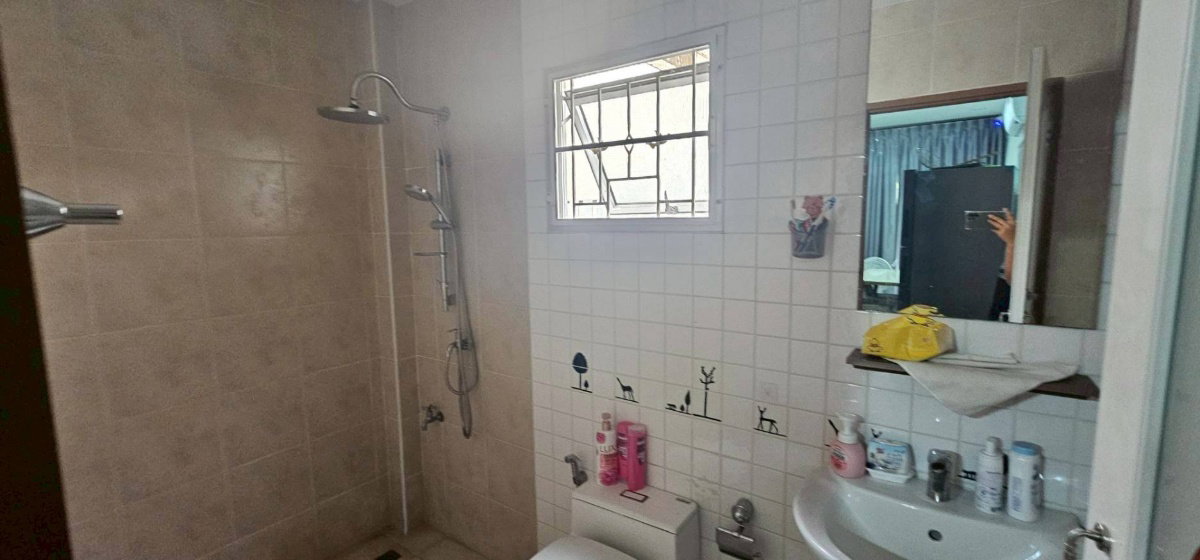 รูป R2767 ให้เช่าบ้านหลังมุม บ้านพร้อมพัฒน์ กรีนโนวา รามอินทรา (ว่างค่ะ) พื้นที่กว้าง - รูปที่ 9/16