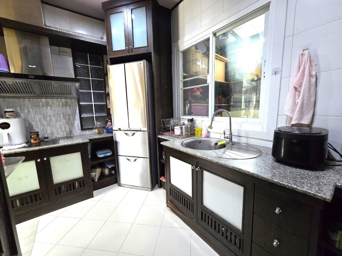 รูป ถูกสุด!! บ้านเดี่ยว 2 ชั้น หมู่บ้าน เนเบอร์โฮม วัชรพล แต่งครบสวย  - รูปที่ 11/21