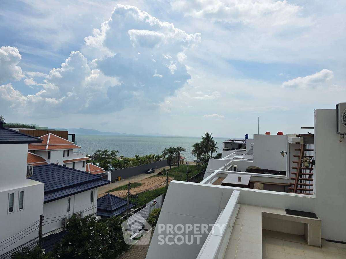 รูป คอนโด 4 ห้องนอน ขนาด 275 ตร.ม. ที่ Chom Talay Resort Condominium (ID 1885768) - รูปที่ 10/30
