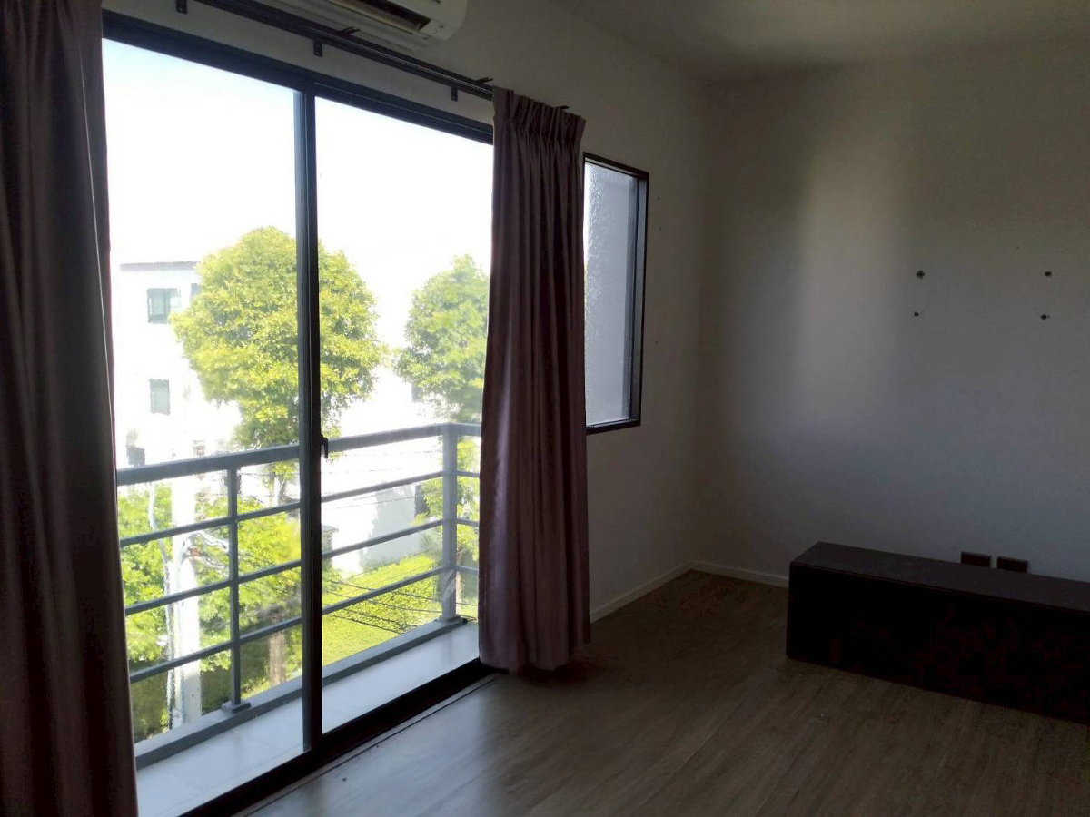 รูป JK 6082351 : บ้านกลางเมือง รามอินทรา-วัชรพล - รูปที่ 12/13