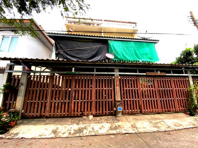 ทาวน์โฮม ลำลูกกา คลองหนึ่ง : JK2 3978759 : นอกโครงการปทุมธานี 