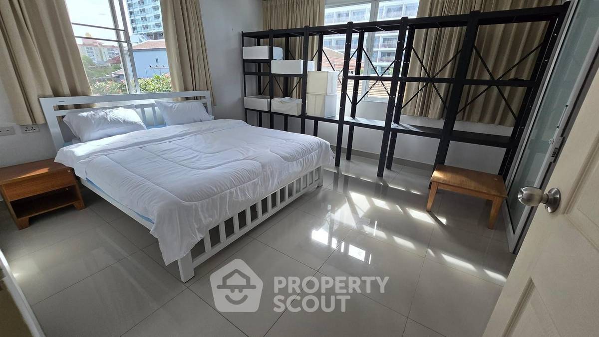 รูป คอนโด 4 ห้องนอน ขนาด 275 ตร.ม. ที่ Chom Talay Resort Condominium (ID 1885768) - รูปที่ 21/30