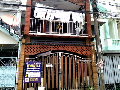 ทาวน์โฮม คู้บอน 48 : JK2 6981041 : หมู่บ้านชลธี กรุงเทพมหานคร