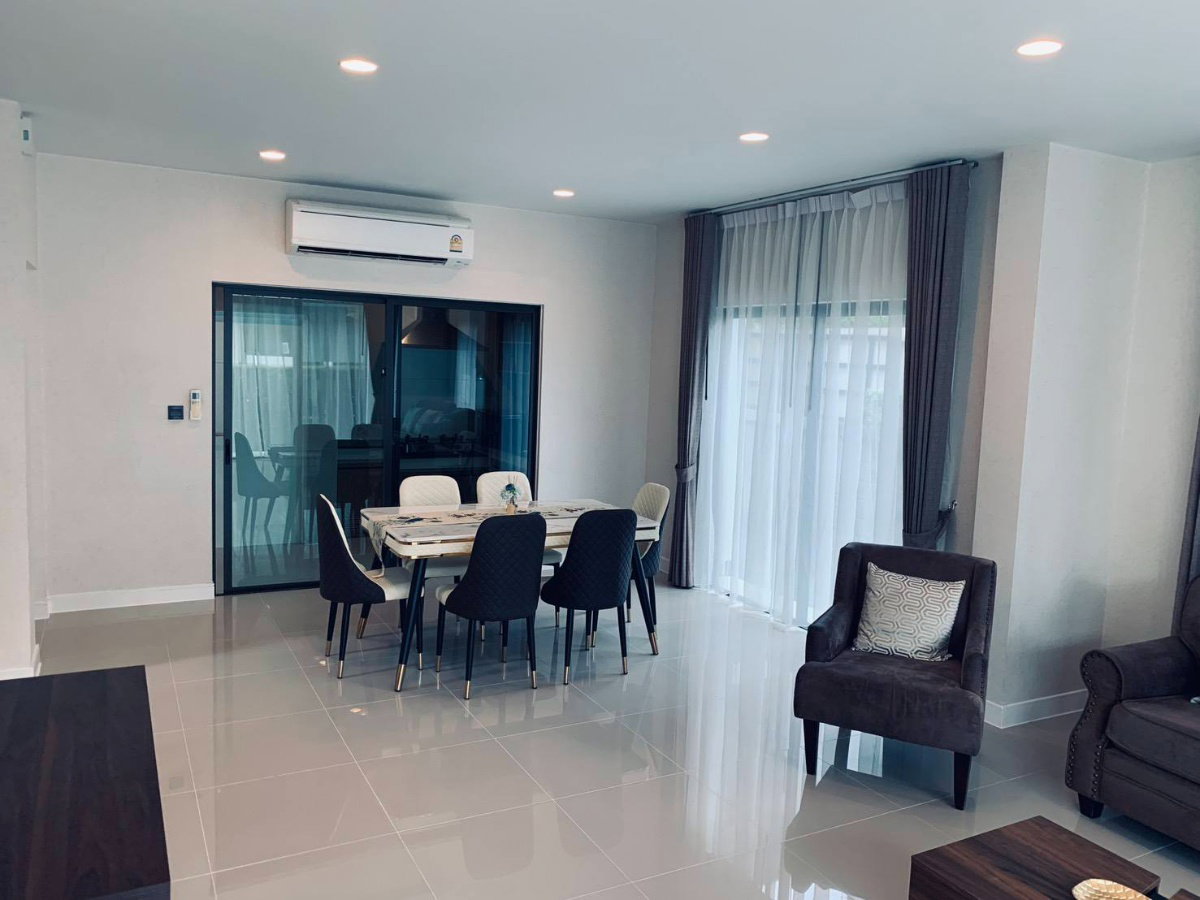 รูป New " เศรษฐสิริ กรุงเทพกรีฑา1 พร้อมเข้าอยู่ สดวก สบาย อยู่เเล้วเฮงๆ รวยพร้อมเข้าอยู่  - รูปที่ 14/16