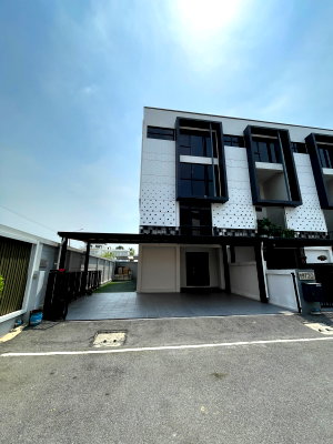 เช่าโฮมออฟฟิศ ถนนรามอินทรา : ให้เช่า The Harmony Ramintra 62 ทาวน์โฮม 4 ชั้น 48 ตรว. 3 นอน 4 น้ำ หลังมุม เหมาะทำโฮมออฟฟิต