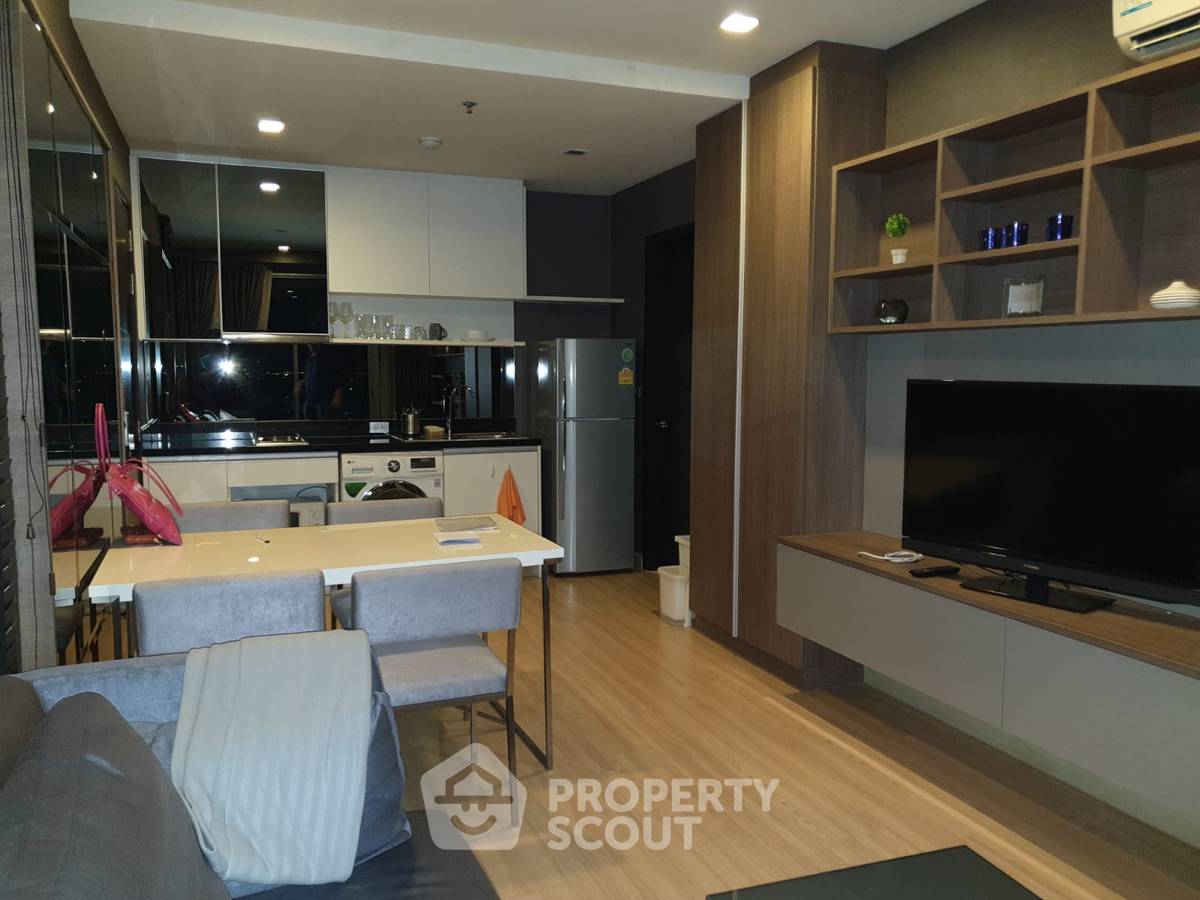 รูป คุ้มราคา ห้อง 1 ห้องนอน Sky Walk Residences ห่าง BTS พระโขนง 200 เมตร (ID 2393336) - รูปที่ 1/6