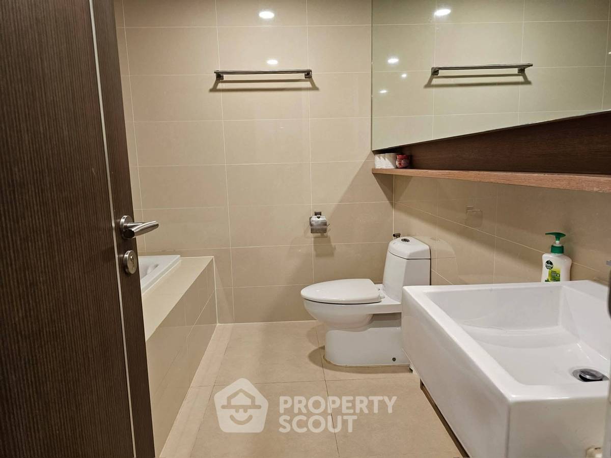 รูป คอนโด 1 ห้องนอน 54 ตร.ม. ที่ 15 สุขุมวิท เรสซิเดนซ์ ใกล้ BTS นานา 300 ม. (ID 2396394) - รูปที่ 6/7