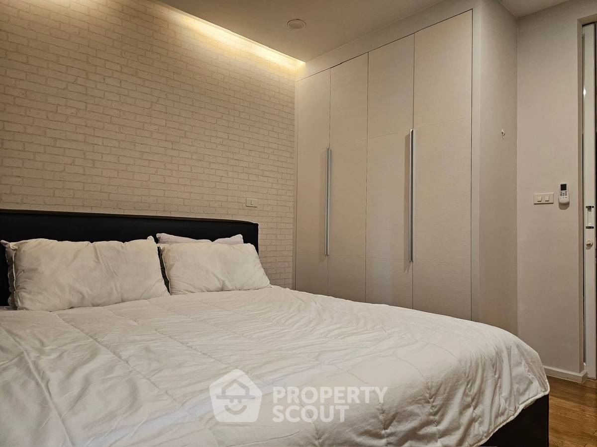 รูป คอนโด 1 ห้องนอน 54 ตร.ม. ที่ 15 สุขุมวิท เรสซิเดนซ์ ใกล้ BTS นานา 300 ม. (ID 2396394) - รูปที่ 4/7