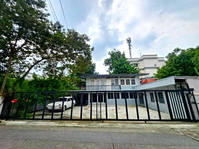 เช่าบ้านเดี่ยว โรงเรียนเซนต์แอนดรูส์อินเตอร์เนชันแนล กรุงเทพ : Single house for rent on Sukhumvit 71 (SPSAD3502)