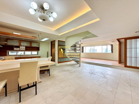 Royal Castle - Spacious 3 Bed Duplex Condo in Phrom Phong - BR4257CD