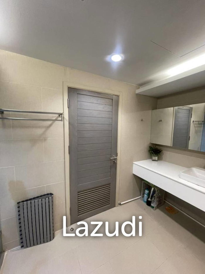 รูป Luxury 46th Floor State Tower Condo in Si Lom - รูปที่ 16/26