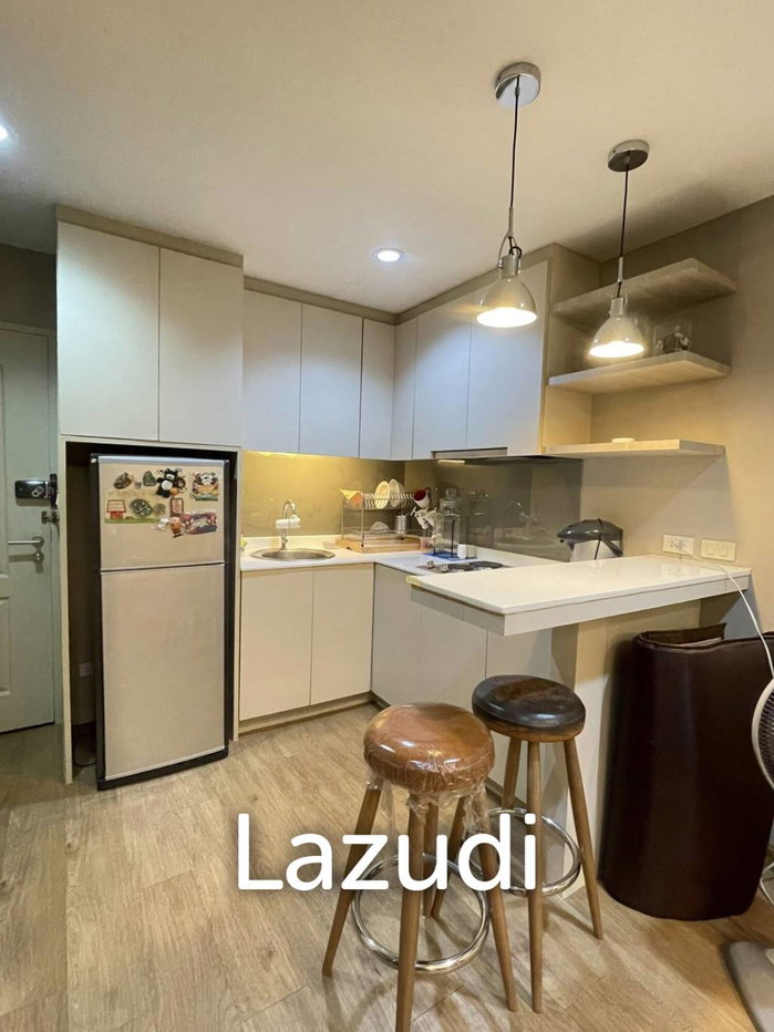 รูป Luxury 46th Floor State Tower Condo in Si Lom - รูปที่ 14/26